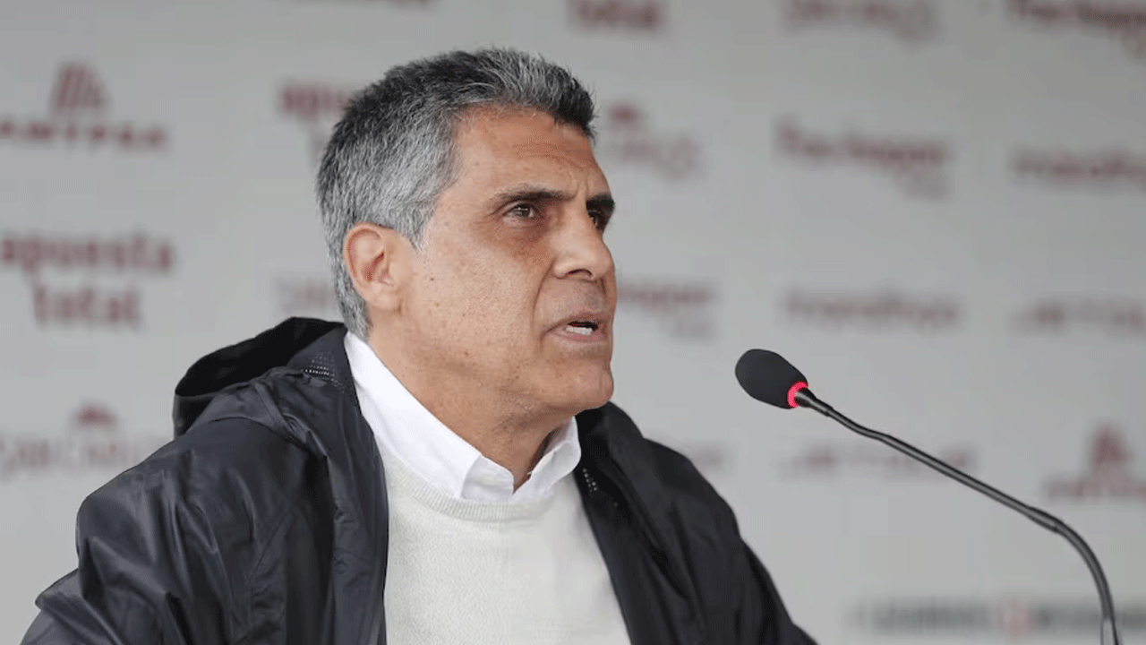 Universitario corta el ciclo de Álvaro Barco