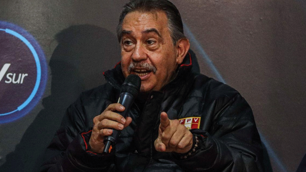 Rizola cuestiona bajo protagonismo de peruanas en Sudamericano y pone la mira en Ysabella Sánchez