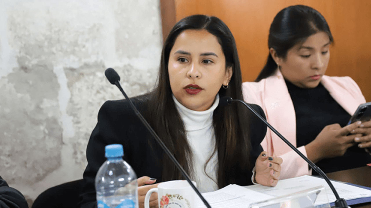 Consejera Norma Ortega tilda de 