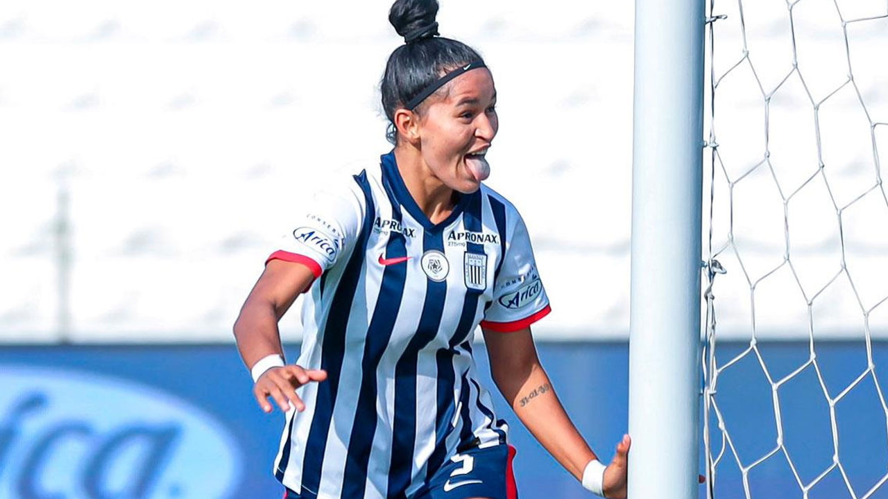 Neidy Romero aprueba examen de nacionalización y espera ceremonia para ser peruana legal