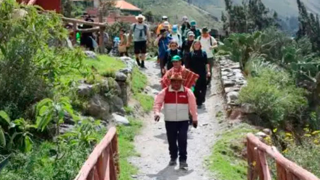Reabren la Red de Caminos Inka hacia Machu Picchu con más de 200 visitantes