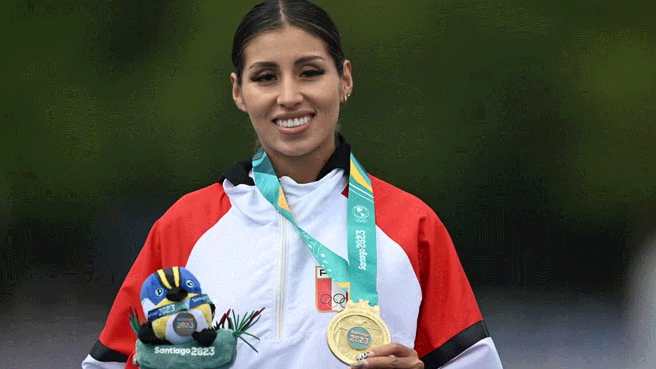 Kimberly García es reconocida por el IPD tras conquistar el oro mundial