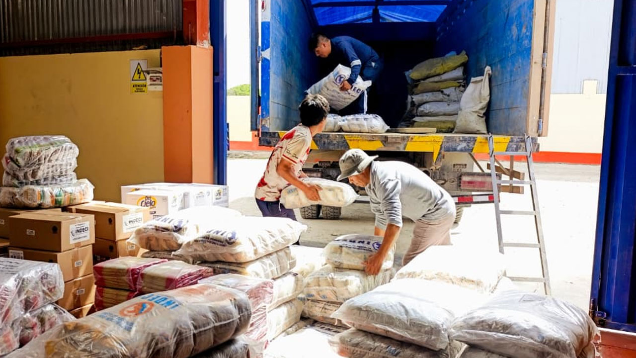 Ayuda humanitaria llega a Caylloma y Castilla