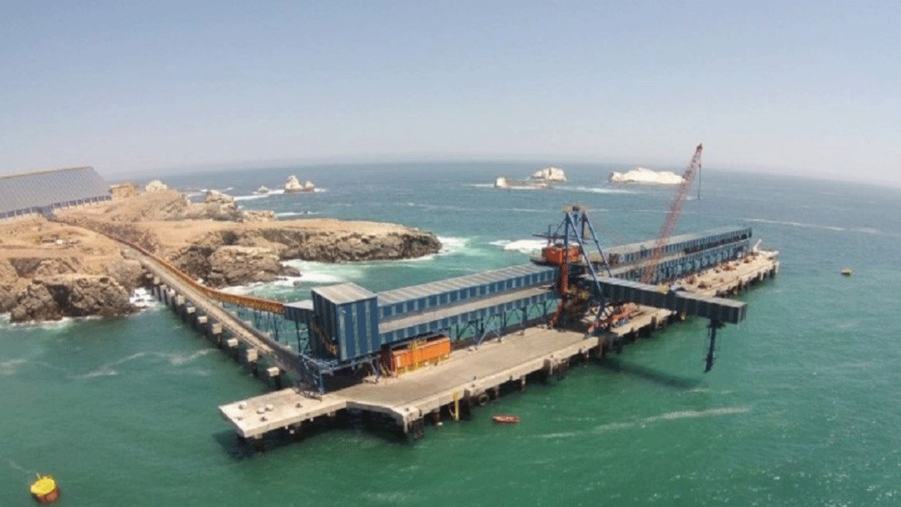 Puerto de Matarani cierra 2025 con récord de carga y consolida su rol clave en el sur del Perú