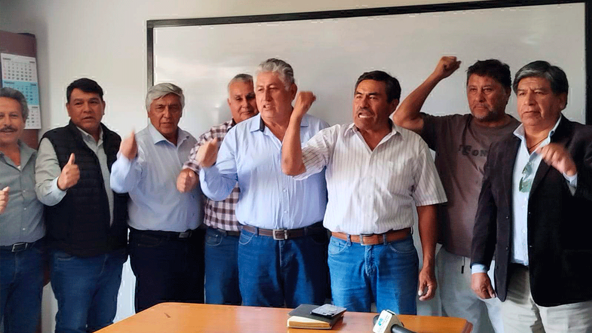 Alza del gas golpea a 30 mil transportistas y genera amenaza de protestas