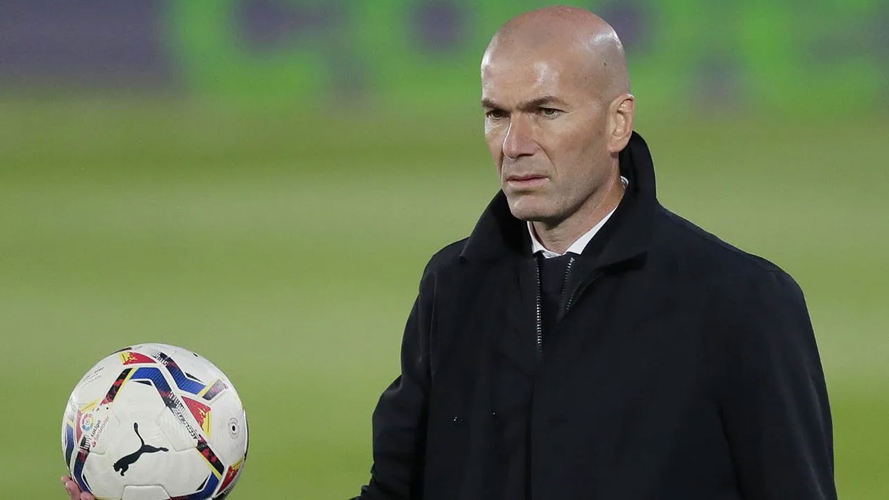 Zinedine Zidane estaría cerca de asumir la selección de Francia