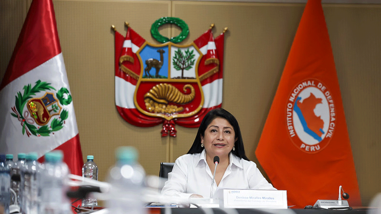 “En este país investigan por cualquier cosa”: Miralles defiende a ministros con procesos judiciales