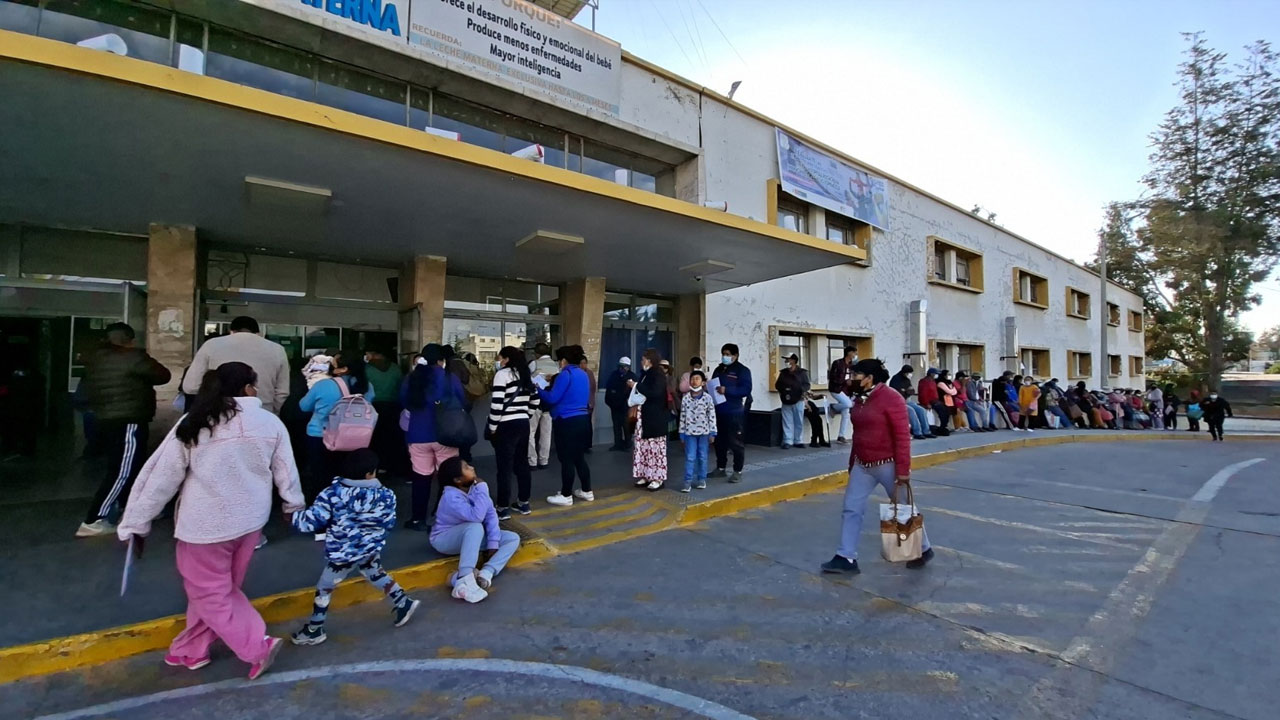 Ante suspensión de huelga indefinida de médicos reprograman citas en Arequipa