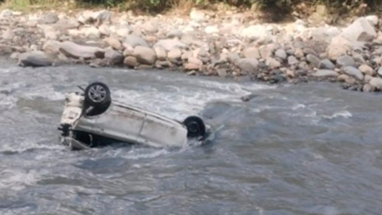 Tres muertos deja despiste de auto colectivo en la vía Paucartambo-Pillcopata en Cusco