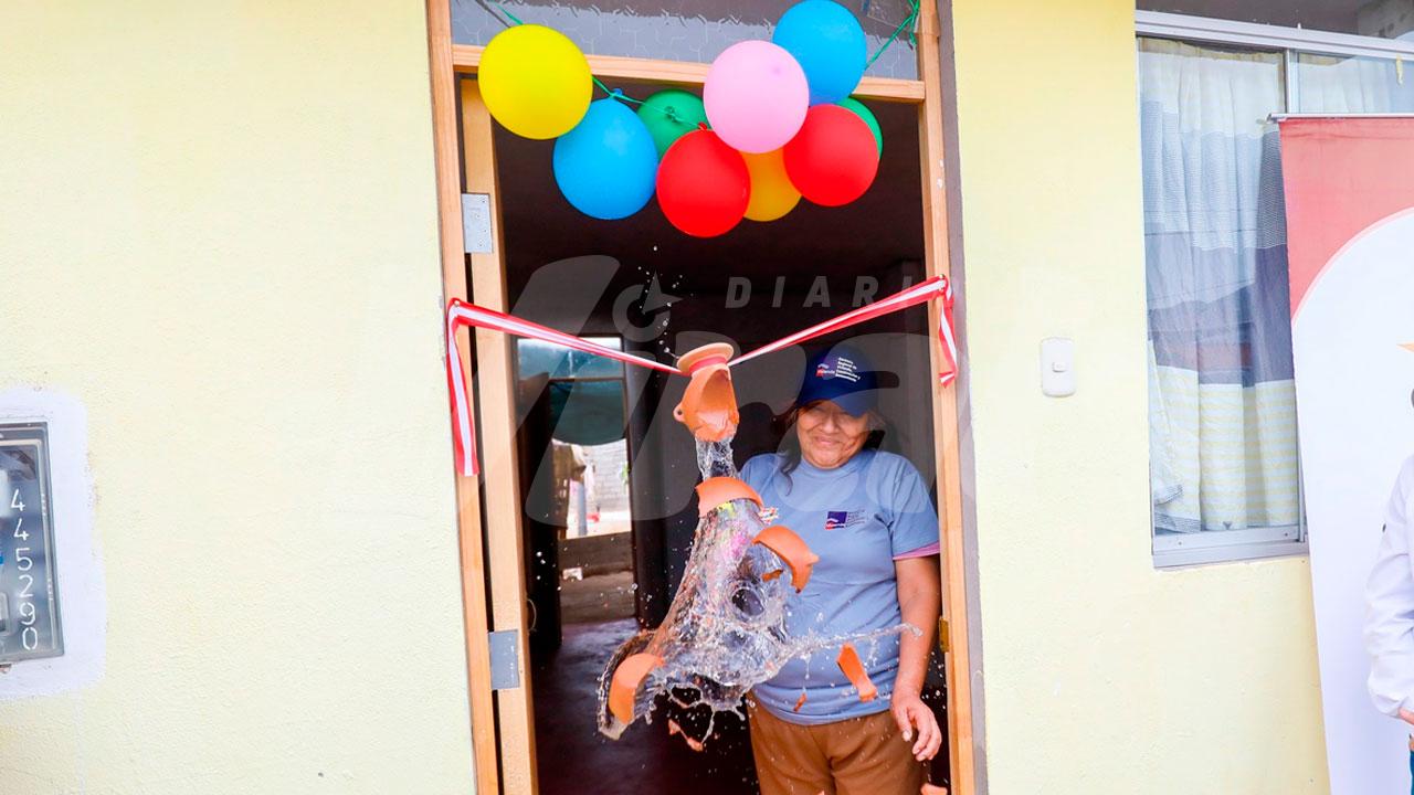 57 familias dejan atrás viviendas precarias y acceden a un hogar digno en Caravelí