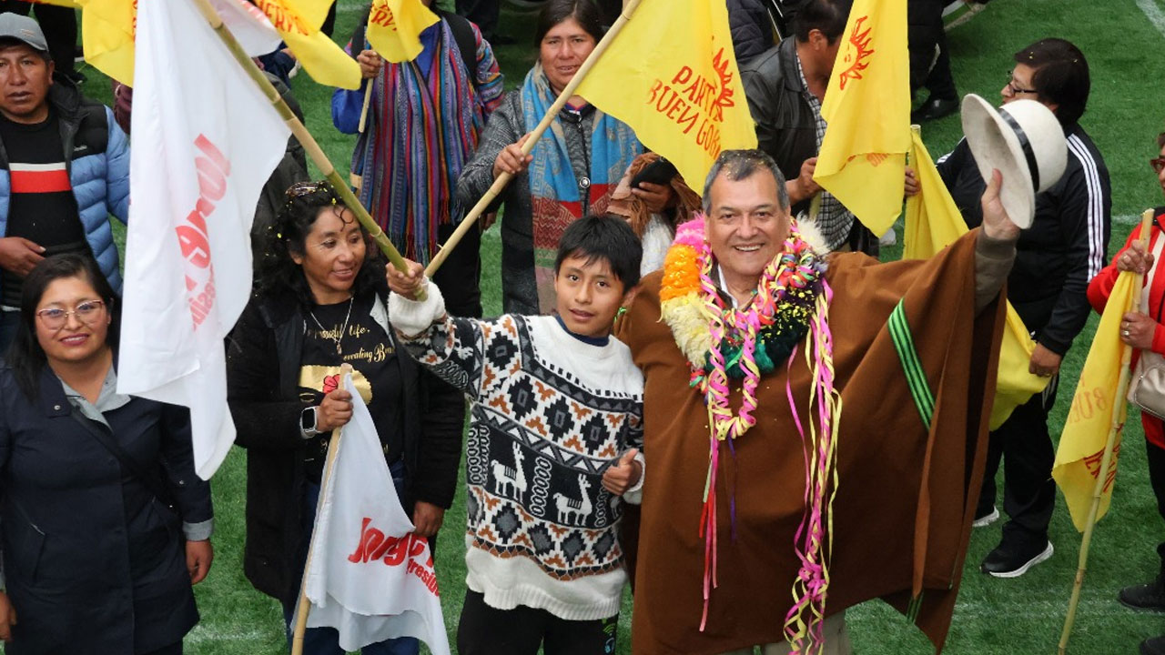 Jorge Nieto sube al quinto puesto y Keiko Fujimori y Rafael López Aliaga empatan en primer lugar