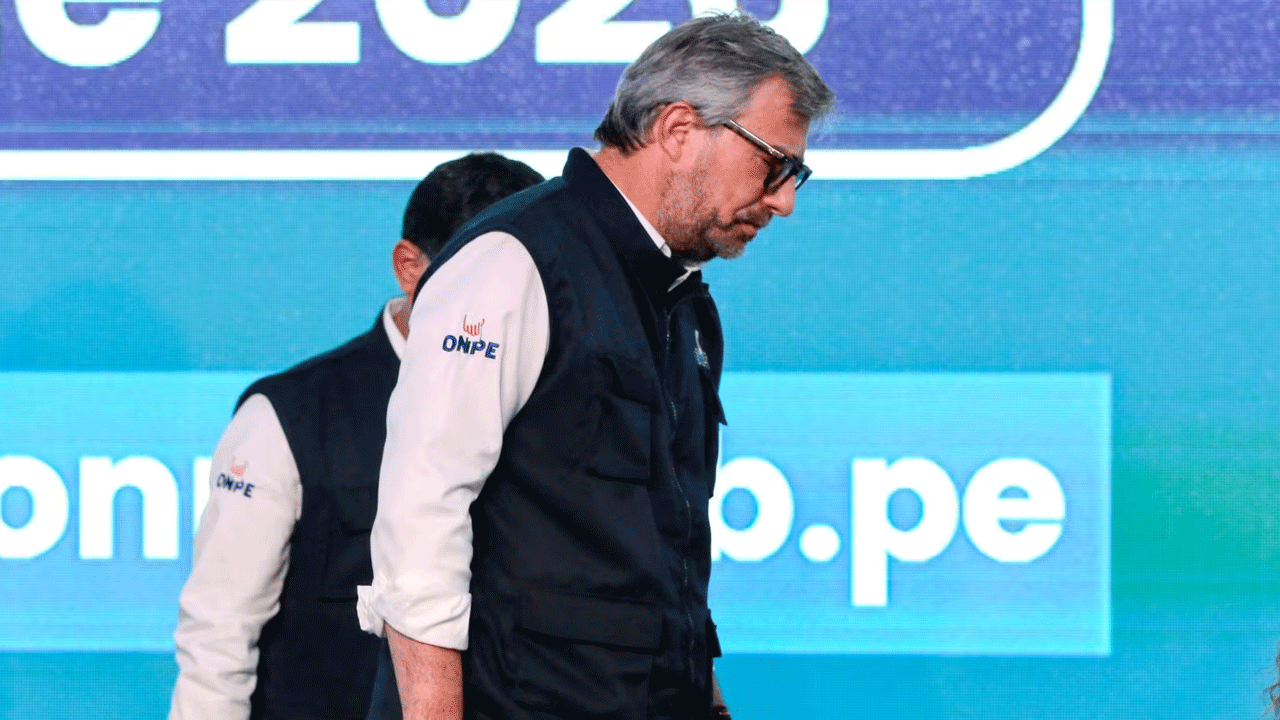 Piero Corvetto pide reprogramar declaración por caso de material electoral