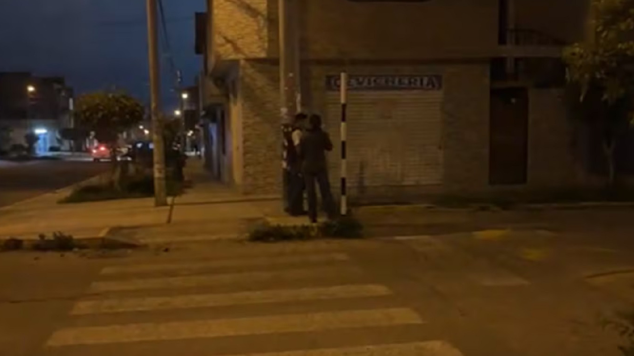 Explosivo en cevichería de Mariano Melgar casi detona y genera alarma